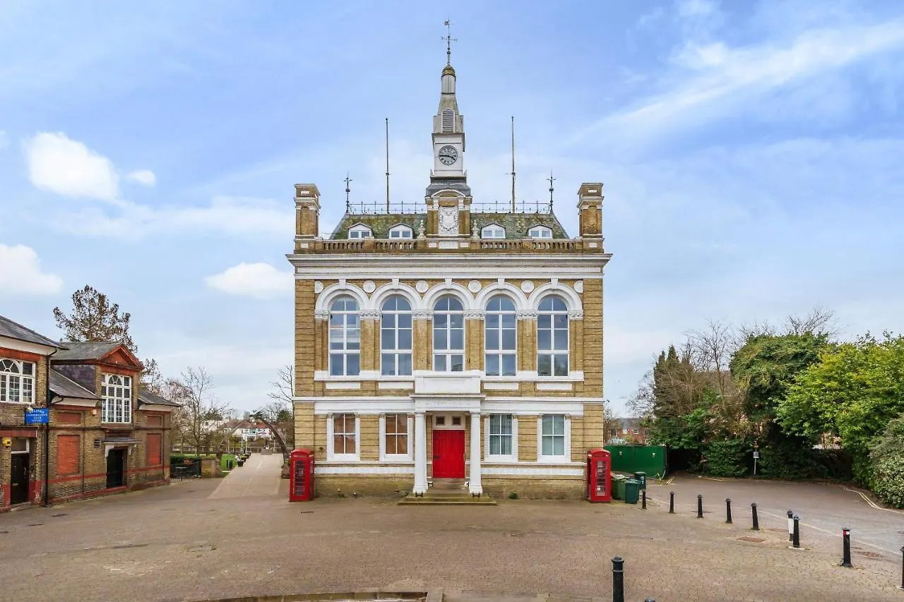 The Old Town Hall - 12 Apartment Staines-upon-Thames