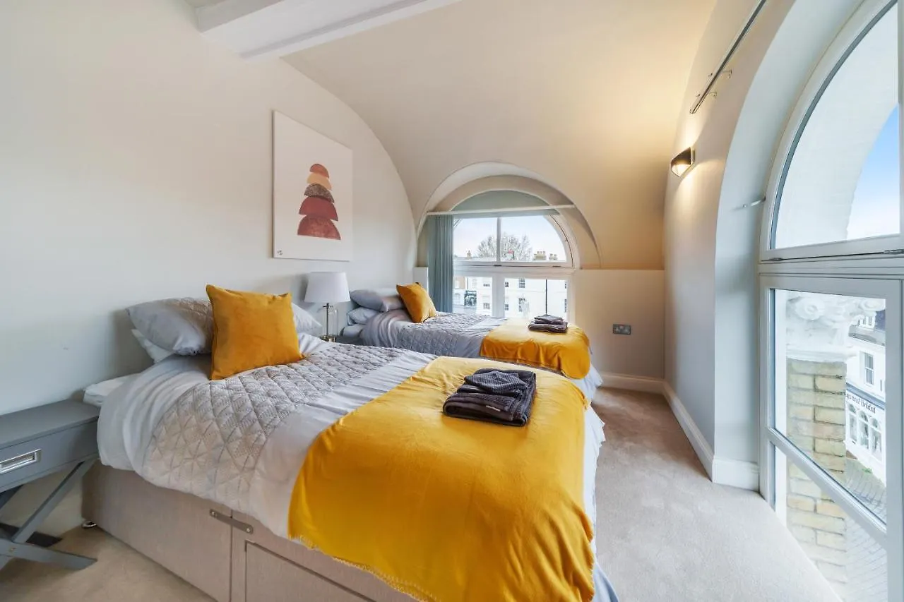 The Old Town Hall - 12 Apartment Staines-upon-Thames United Kingdom
